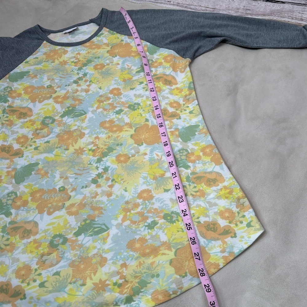 LuLaRoe Randy Baseball Tee Size Medium Yellow Orange Floral Pattern Gray Sleeves - Picture 8 of 11
